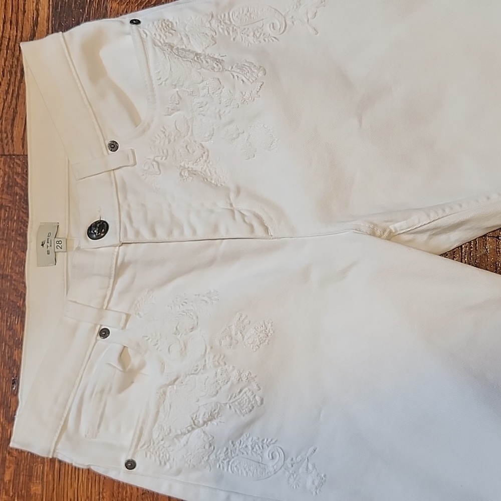 EUC Etro Milano $798 White Floral Emboidered Women's Jeans Raw Hem Straight Leg
